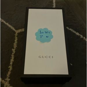 Gucci box